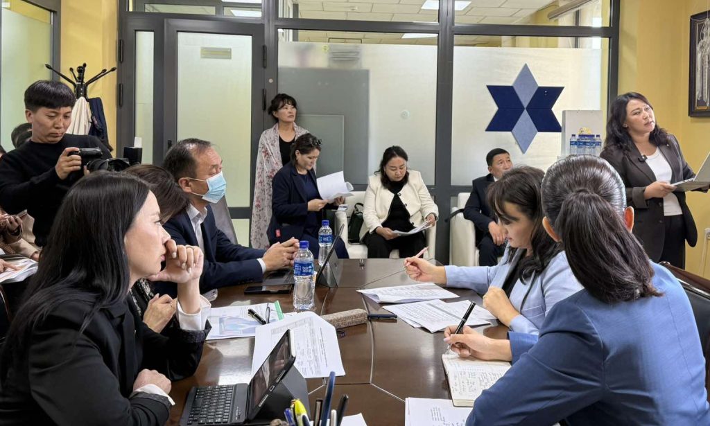 НИТХ-ын “Хүний хөгжлийн хороо”-ны гишүүд манай байгууллагын үйл ажиллагаатай танилцлаа.