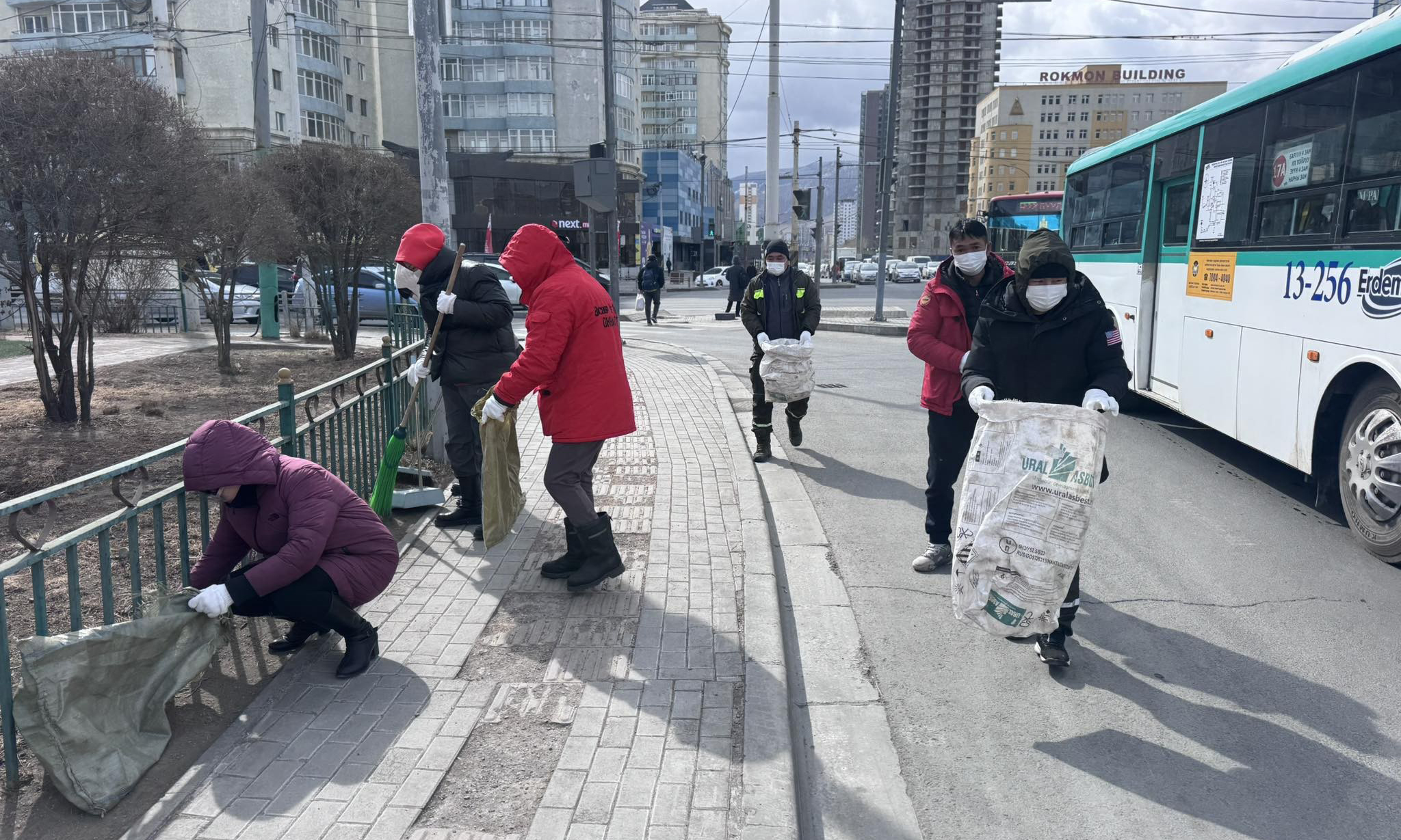 “ӨСВӨР ҮЕ ХҮНС” ОНӨААТҮГ-ЫН ХАМТ ОЛОН БҮХ НИЙТИЙН ЦЭВЭРЛЭГЭЭНД ОРОЛЦЛОО